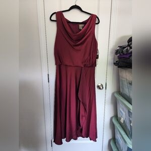 Elegant Burgundy Sleeveless Dress By Taylor. Size 16. New With Tags.